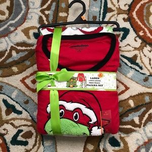 Teenage Mutant Ninja Turtles pajama set